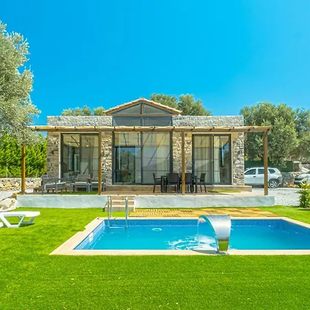 Lena Private Pool *