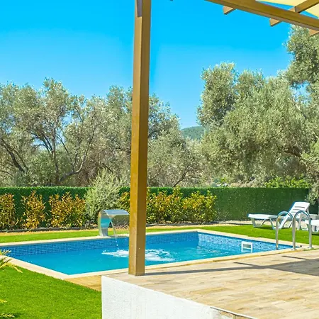 فيلة Lena Private Pool